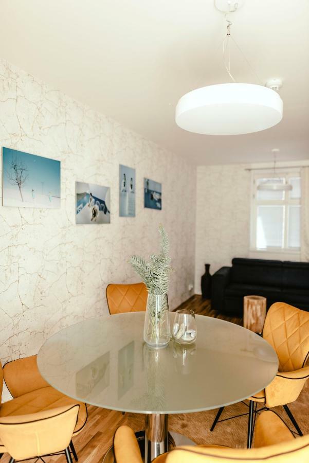 Luxury Apartments Zelny Trh 4 Brno Luaran gambar