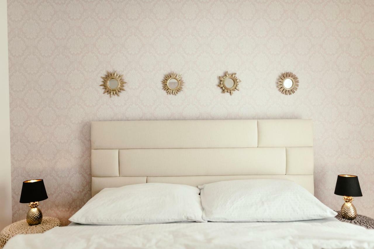 Luxury Apartments Zelny Trh 4 Brno Luaran gambar