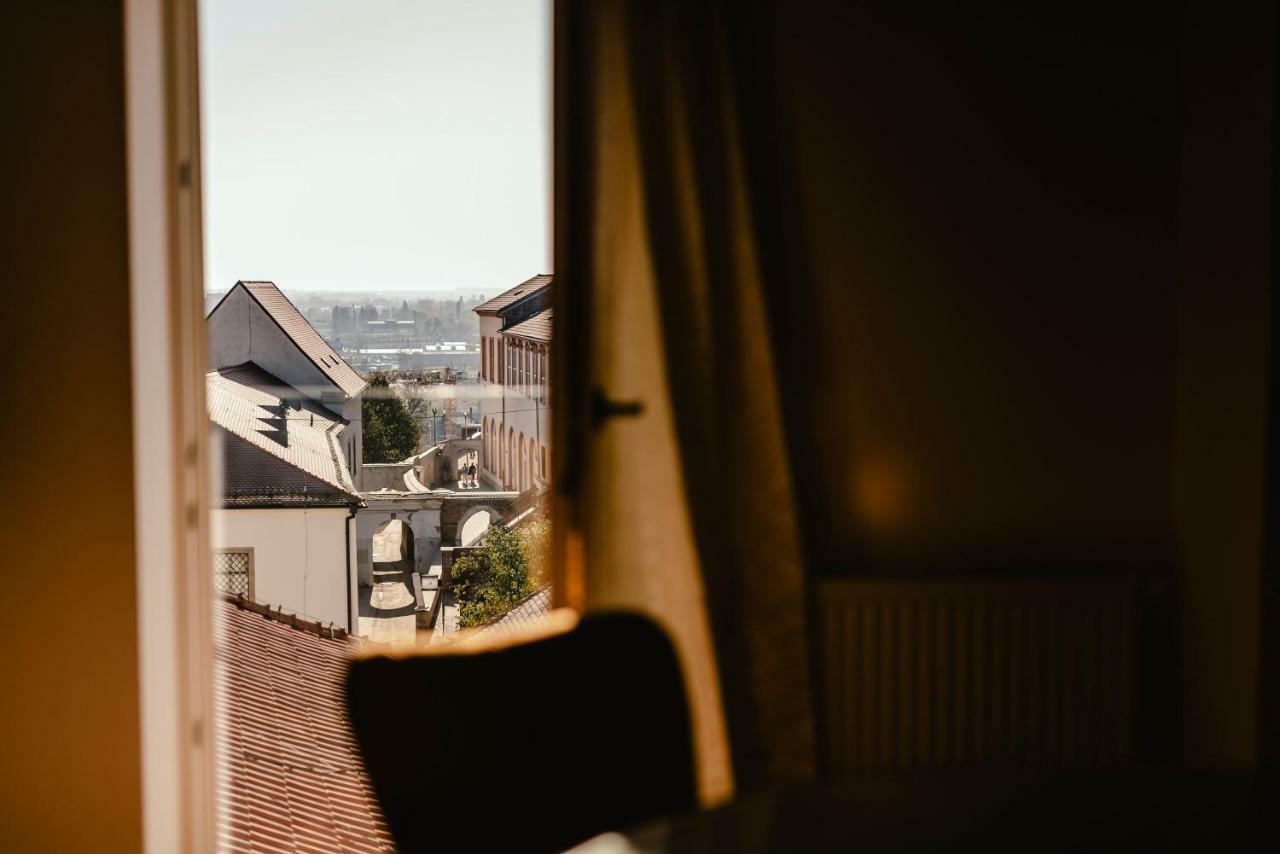 Luxury Apartments Zelny Trh 4 Brno Luaran gambar